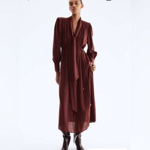 New H&M Bow-Collar Shirt Dress. (Dark Brown) Sz M. Sold out